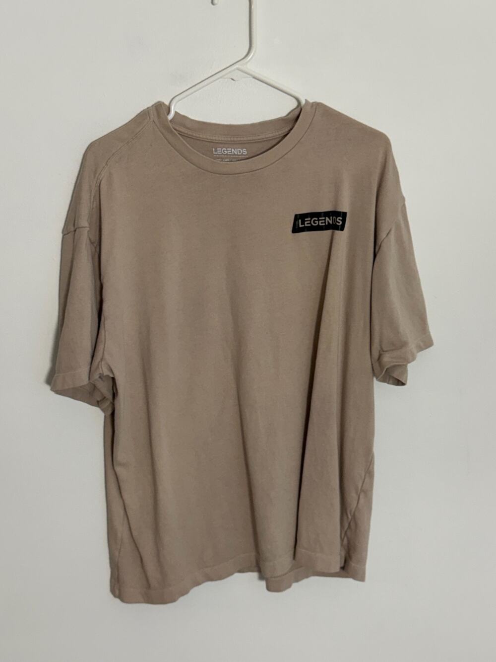 Legends Tan Men's Tshirt size large